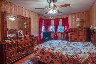 14 W Ayer St, Methuen, MA 01844 - photo 6