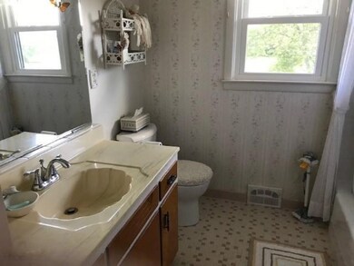 Main bathroom