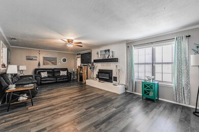 117 Wilson Ln, Joshua, TX 76058 - photo 3