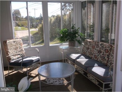 2 Clarendon Dr, Darby, PA 19023 - photo 4