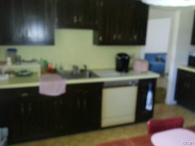 219 Blenheim Dr, Easton, PA 18045 - photo 6