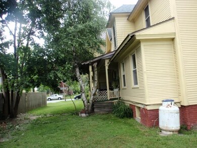 60 Chestnut Ave, Rutland, VT 05701 - photo 3
