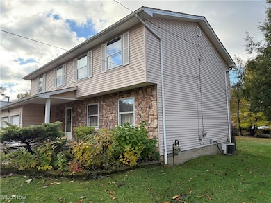 907 Shady Ln NE, Warren, OH 44484 - photo 7