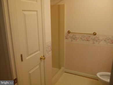 2406 Dominion Dr unit 1A, Frederick, MD 21702 - photo 4