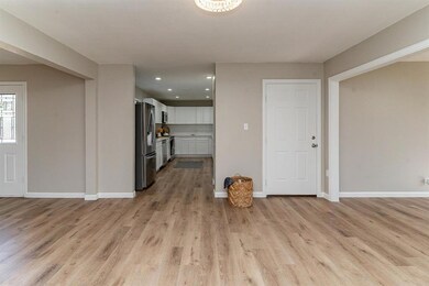 1333 Brookside Dr, Hurst, TX 76053 - photo 6