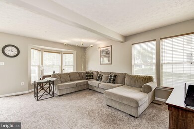 8720 Thornbrook Dr, Odenton, MD 21113 - photo 3