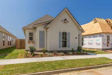 St. Vincent French l-8834