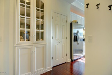 124 Walnut St Unti 601-large-006-2-DSC 9