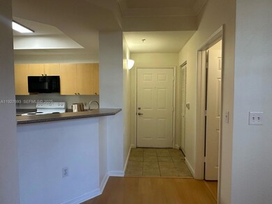 Regent Park At Young Circle unit 118A, Hollywood, FL 33020 - photo 4