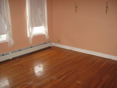 172 Grant St, Fall River, MA 02721 - photo 5