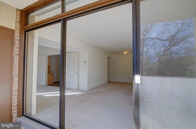 1672 Parkcrest Cir unit 3A/201, Reston, VA 20190 - photo 6