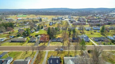 325 Edgemont Ave, Quakertown, PA 18951 - photo 7