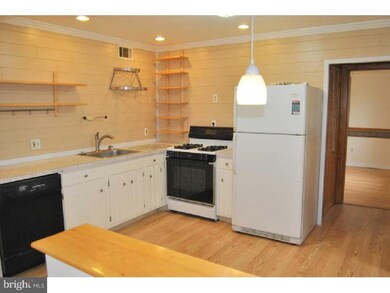 2013 Clearview Ave, Norristown, PA 19403 - photo 5