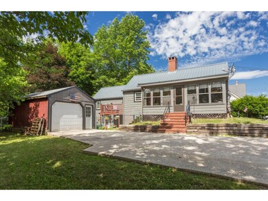 25 Pickering Rd, Rochester, NH 03839 - photo 2