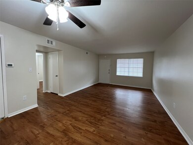2400 5th St unit 16, Bay City, TX 77414 - photo 2