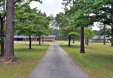 1510 Lily Pond Rd, Albany, GA 31701 - photo 3