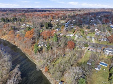 3971 N River Rd, Fort Gratiot, MI 48059 - photo 3