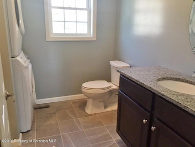 33 Railroad Unit B St, Moosic, PA 18507 - photo 5