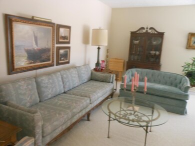 17631 N Lindgren Ave, Sun City, AZ 85373 - photo 5