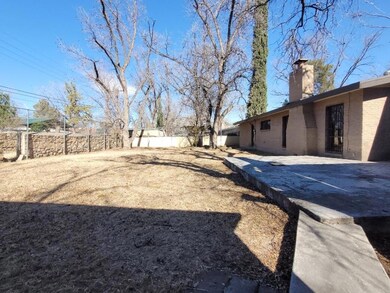 251 Riverside Dr, El Paso, TX 79915 - photo 3