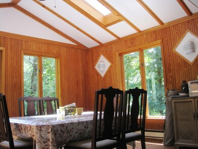 134 Squirrel Tail Ct, Bushkill, PA 18324 - photo 5