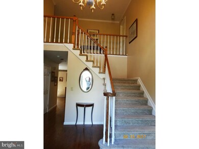 6 Stuart Ln E, Princeton Junction, NJ 08550 - photo 2