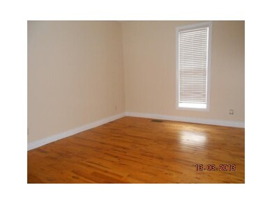 105 N Perry St, Kirklin, IN 46050 - photo 6