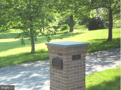 225 Deer Mountain Dr, Harpers Ferry, WV 25425 - photo 7