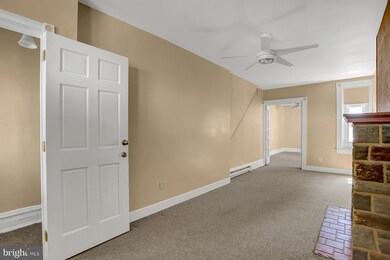 462 W Oley St, Reading, PA 19601 - photo 5