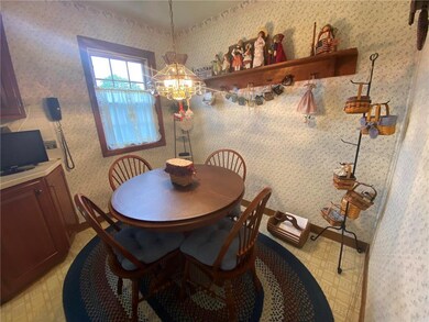 1342 Hemlock Dr, Whitehall, PA 18052 - photo 7