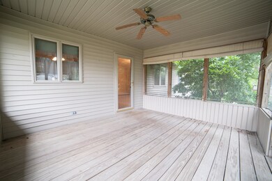 225 Border St, Lincoln, IL 62656 - photo 3