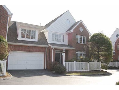 73 Weaver St unit 13, Greenwich, CT 06831 - photo 2