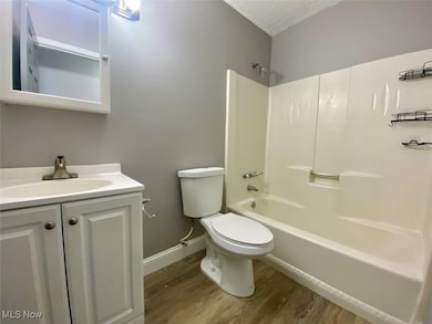 2595 Terrace Ave unit 9, Akron, OH 44312 - photo 2