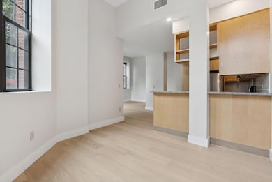 26 Thomas St unit 3, Portland, ME 04102 - photo 7