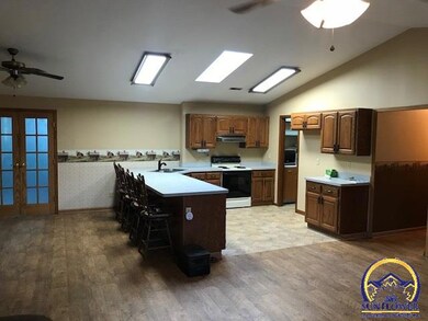 12672 Highway K4, Maple Hill, KS 66507 - photo 5