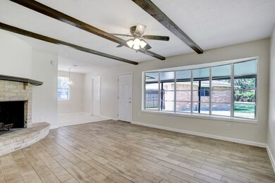 16910 Ravine Cir, Friendswood, TX 77546 - photo 7