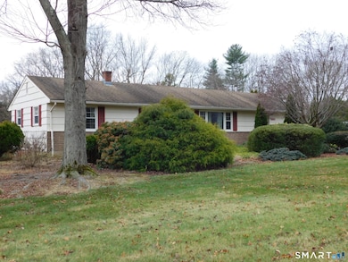 360 Narrow Ln, Orange, CT 06477 - photo 5