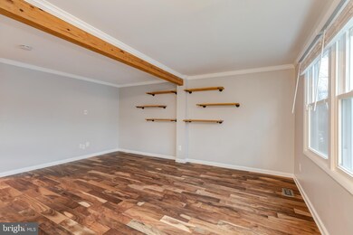 8601 Spring Creek Ct, Springfield, VA 22153 - photo 3