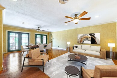 Living/Dining room VIRTUALLY STAGED
