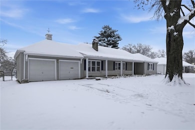 1004 W 96th St, Kansas City, MO 64114 - photo 4