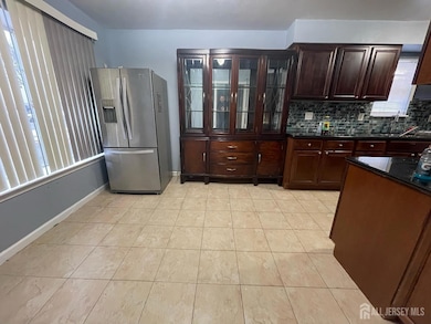 94 Brewster Cir, Old Bridge, NJ 08857 - photo 5