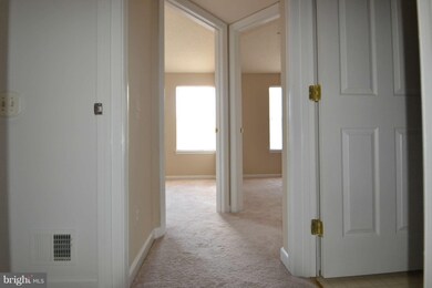 11193 Rienzi Place unit 204, Manassas, VA 20109 - photo 7