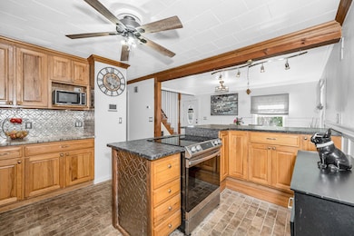 64 Wilmot St, Manchester, NH 03103 - photo 2