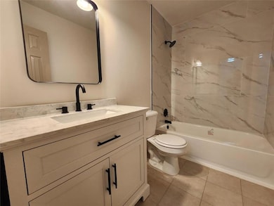 424 Village Bluff Dr, Lawrenceville, GA 30046 - photo 3