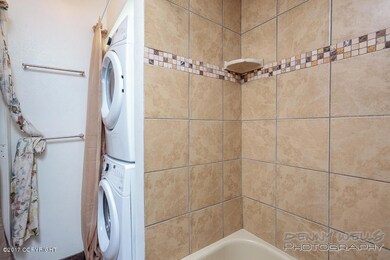 Bathroom-20170128-1044