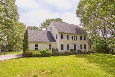 10 Thistleberry Ln, York