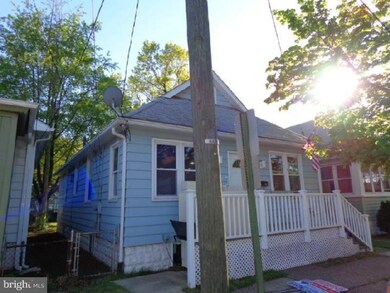 818 Bergen St, Gloucester City, NJ 08030 - photo 3