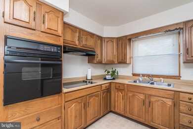 3208 Polar Ave, Halethorpe, MD 21227 - photo 3