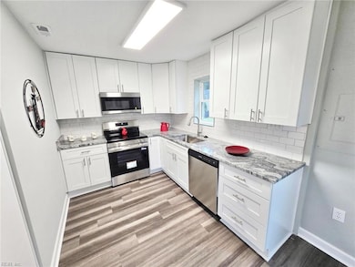 827 19th Place, Newport News, VA 23607 - photo 3