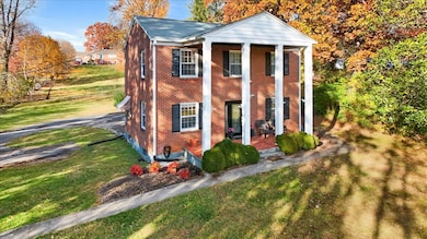 3581 Grandin Rd SW, Roanoke, VA 24018 - photo 5